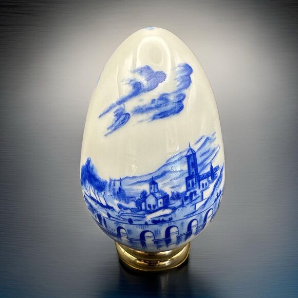 The Franklin Mint Egg Blue White Porcelain Collectible Delft Style 3" 1990 - Picture 1 of 8